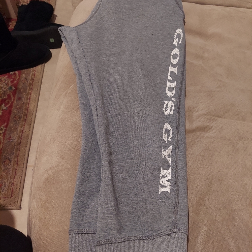 Vintage Golds Gym ladies 3/4 sweat pants